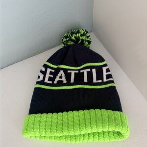 Seattle Seahawk NFL Knit Beanie with Pom Pom New no tags